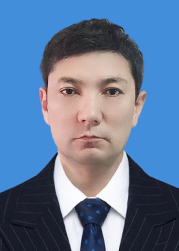 麦提如则·托合提苏来曼的照片