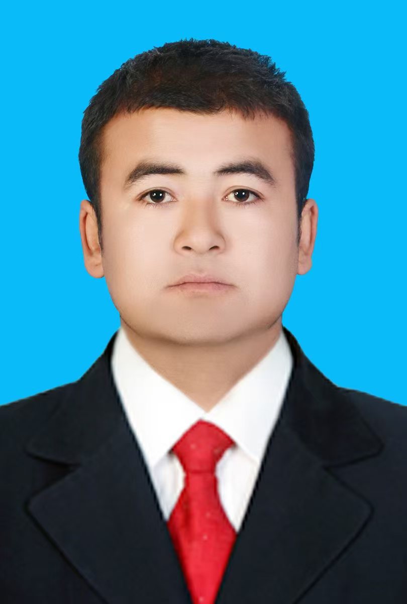 麦日达尼·阿卜力孜的照片