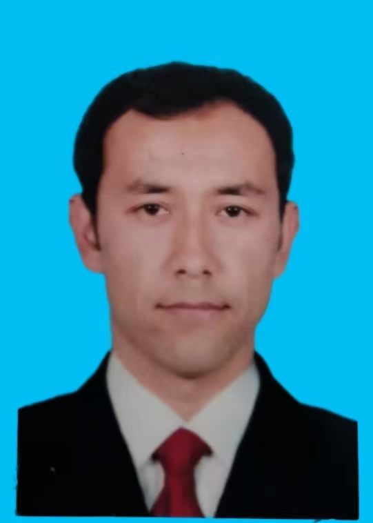 穆合塔尔江的照片